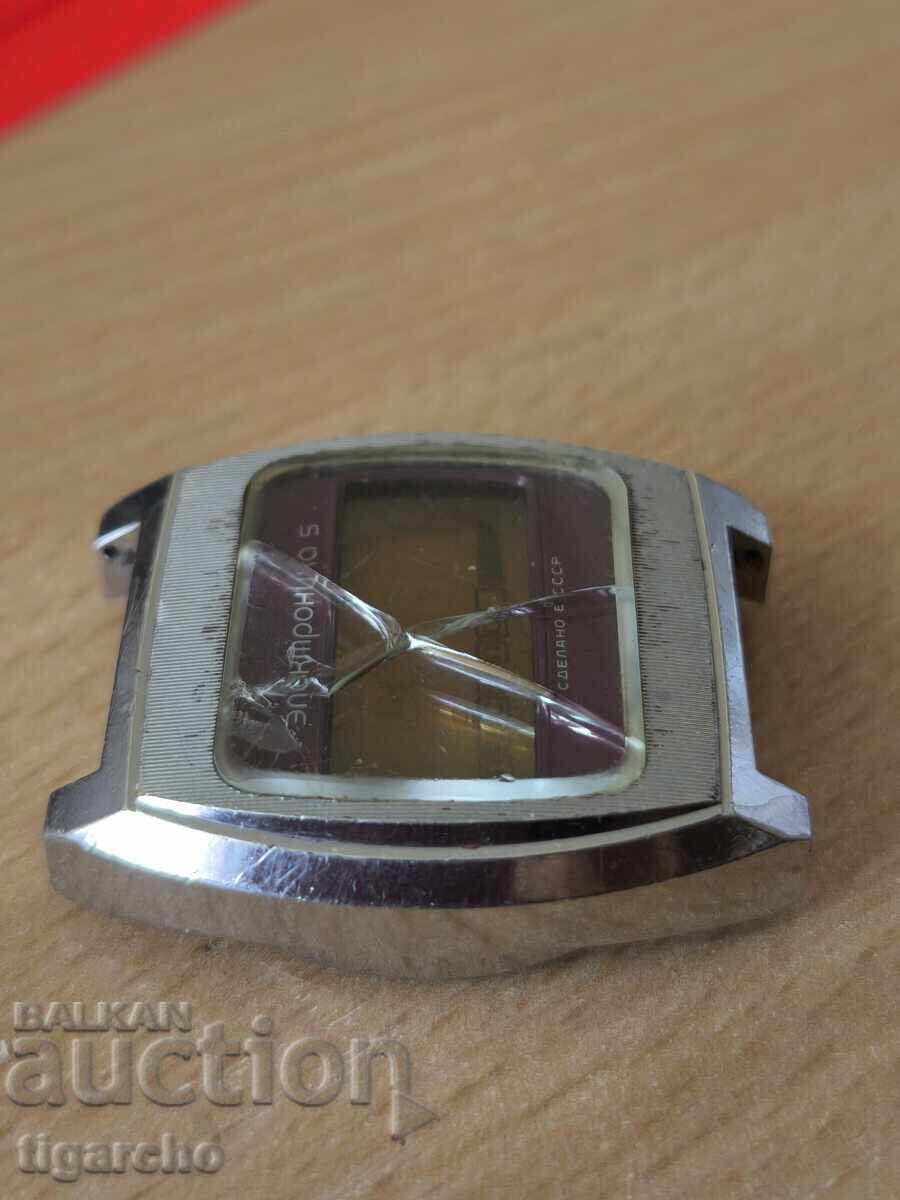 Auction Case for Men's Watch Electronics Auction Case for Men's Watch Electronics