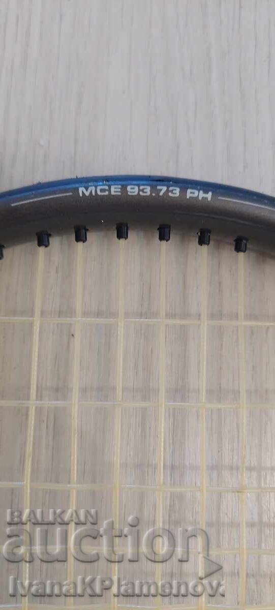 Livrarea Rachetă de tenis pentru cunoscători