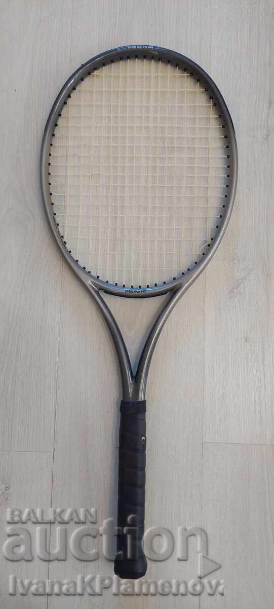 Rachetă de tenis pentru cunoscători