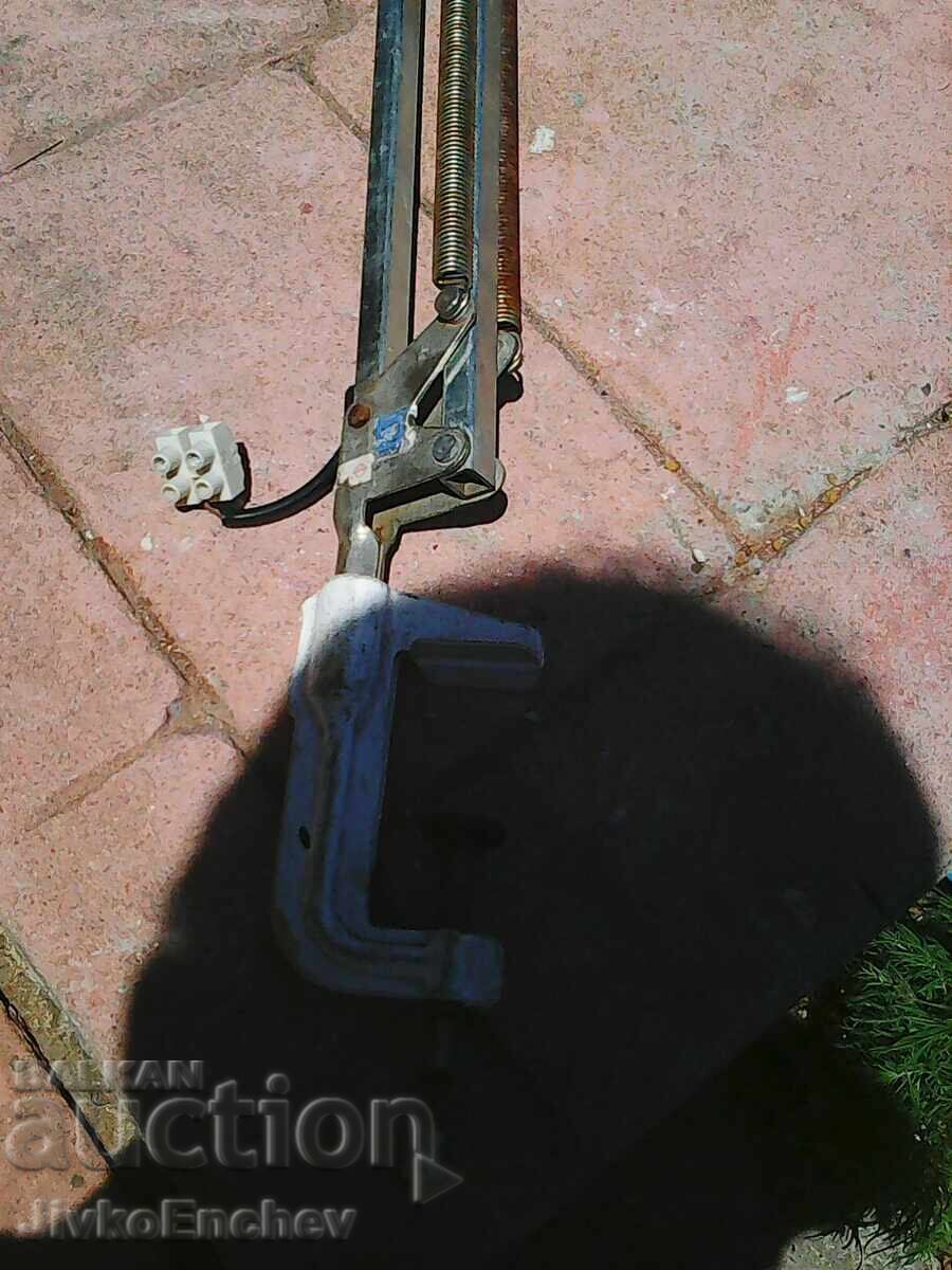 Old drafting lamp with price 22.00 BGN | € 11.25