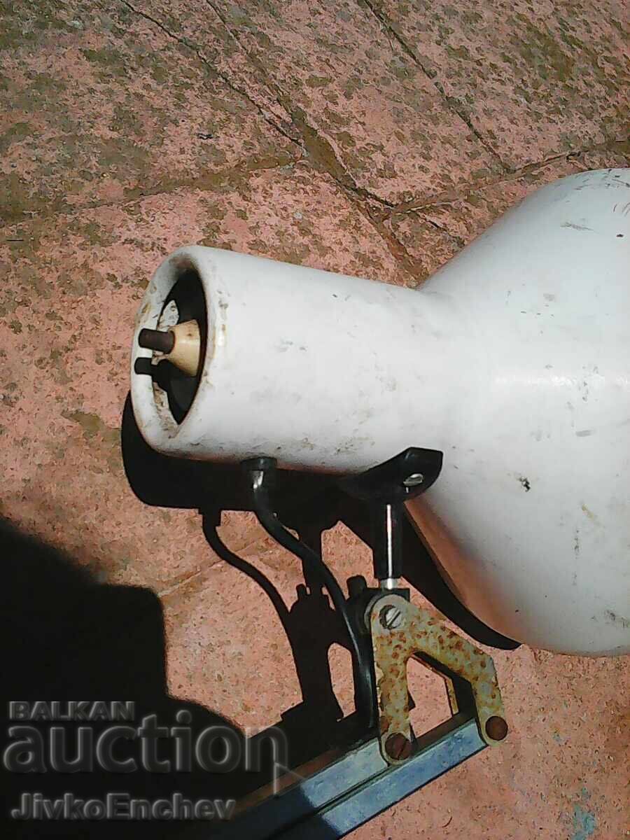 Delivery of Old drafting lamp