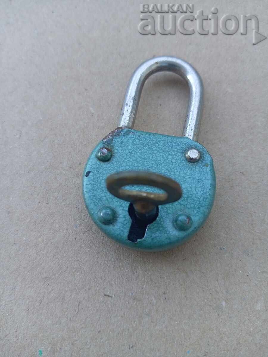 Licitație Lacăt mini retro vechi