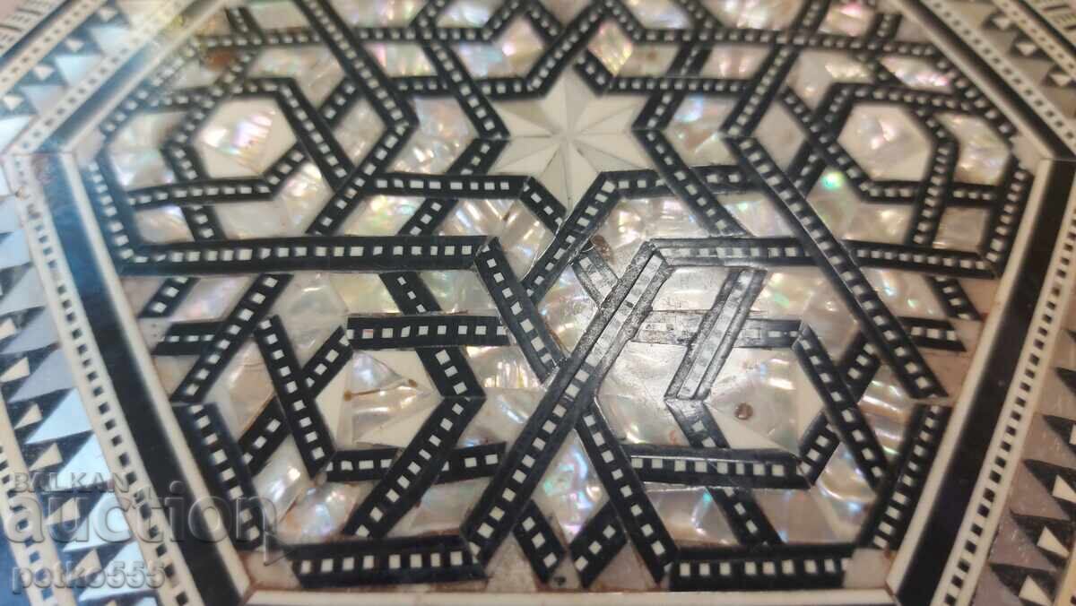 Cutie veche de lemn pentru bijuterii sidef Intarsie