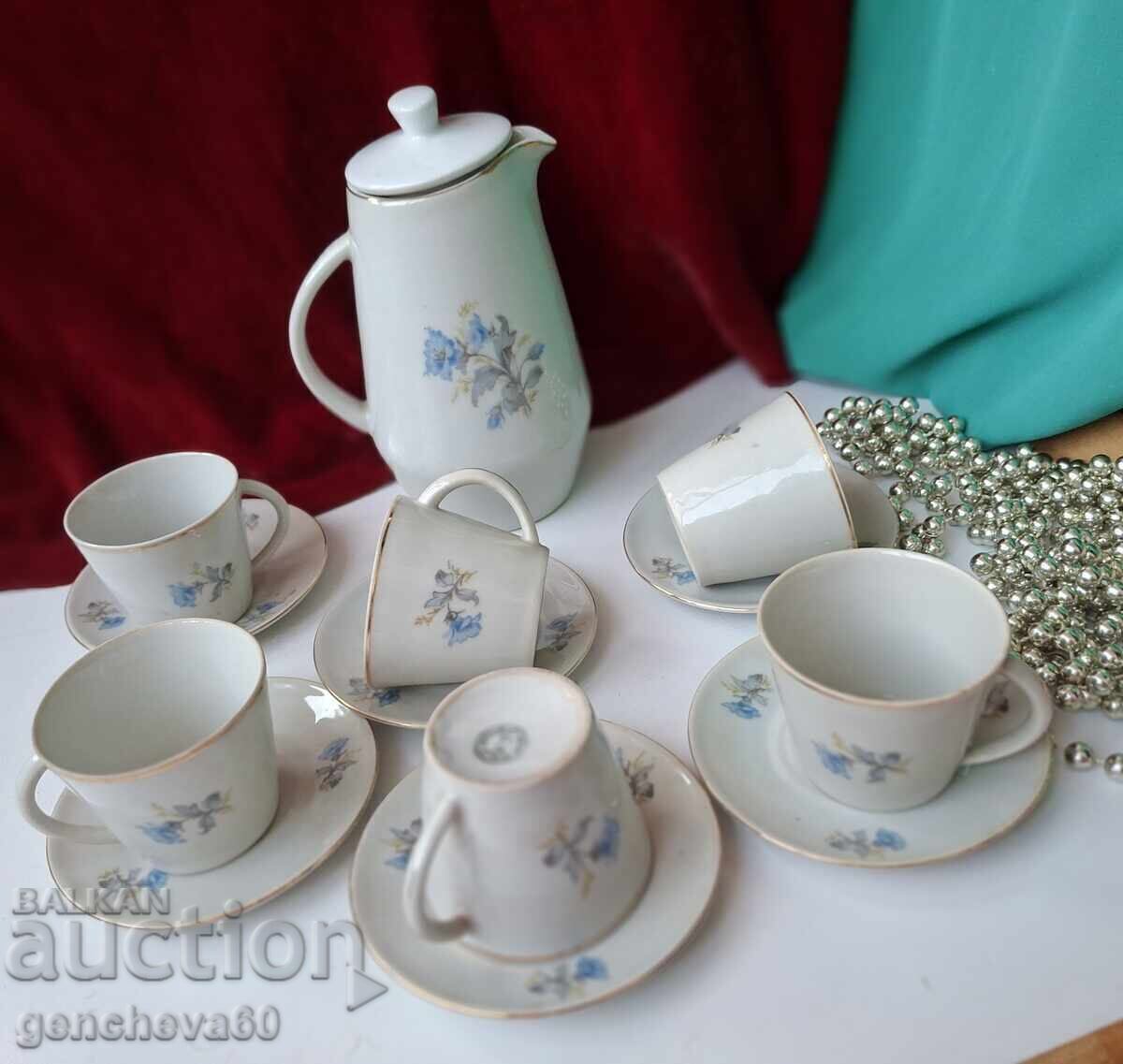 Vechi serviciu de porțelan bulgăresc pentru cafea - 6 Vechi serviciu de porțelan bulgăresc pentru cafea - 6