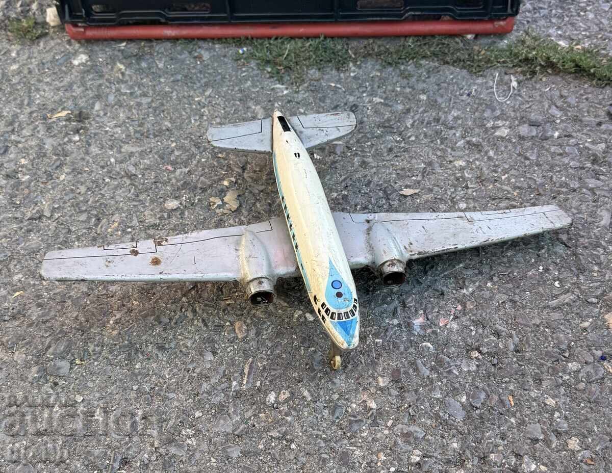 Παλιό Ουγγρικό μεταλλικό παιχνίδι μοντέλο αεροπλάνου με τιμή 20.00 BGN | € 10.23