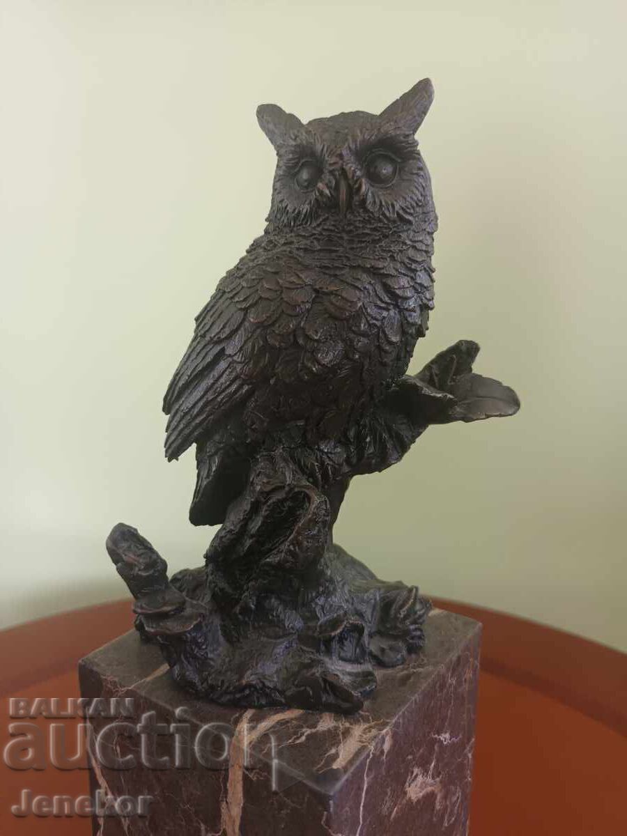Figurină de bronz bufniță cu preț € 195.00 | 381.39 BGN