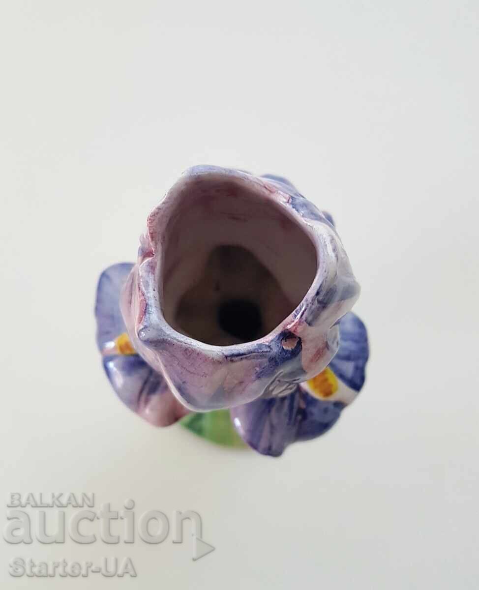 Όμορφο πορσελάνινο λουλούδι με τιμή 7.00 BGN | € 3.58 Όμορφο πορσελάνινο λουλούδι με τιμή 7.00 BGN | € 3.58