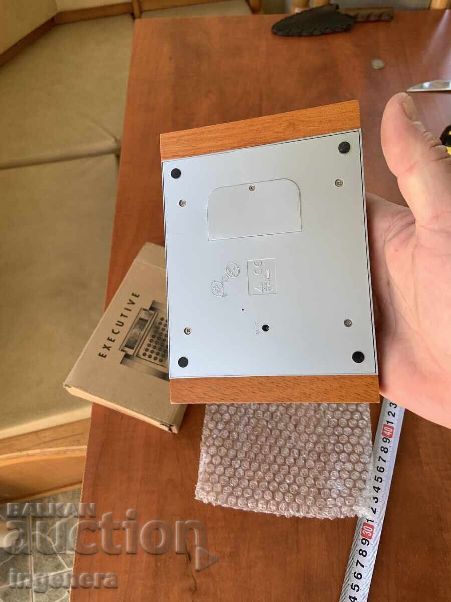 ЕЛЕКТРОНЕН КАЛКУЛАТОР,ЧАСОВНИК,СПРАВОЧНИК И ДР. - 5