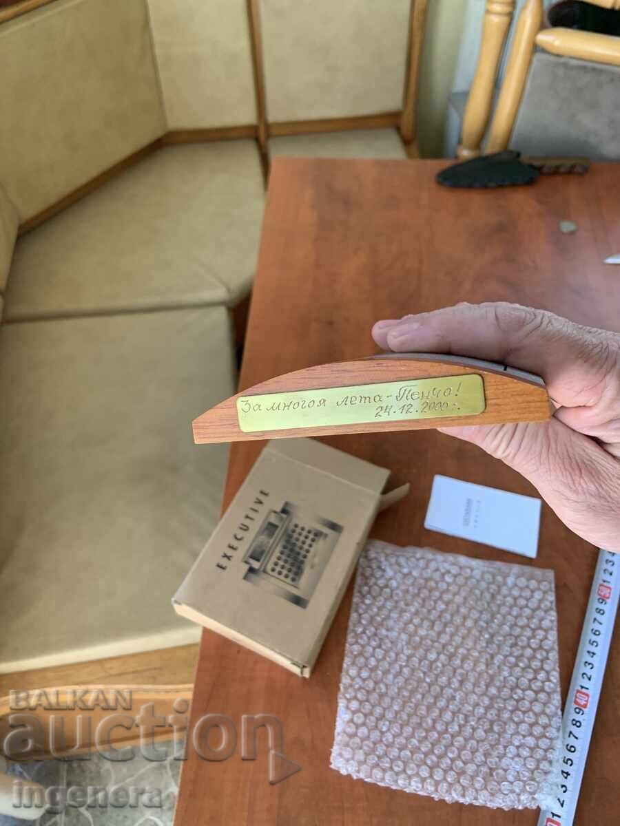 ЕЛЕКТРОНЕН КАЛКУЛАТОР,ЧАСОВНИК,СПРАВОЧНИК И ДР. - 6