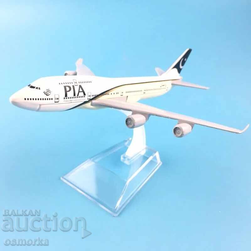 Model de avion Boeing 747 machetă PIA Pakistan International A - 5 Model de avion Boeing 747 machetă PIA Pakistan International A - 5