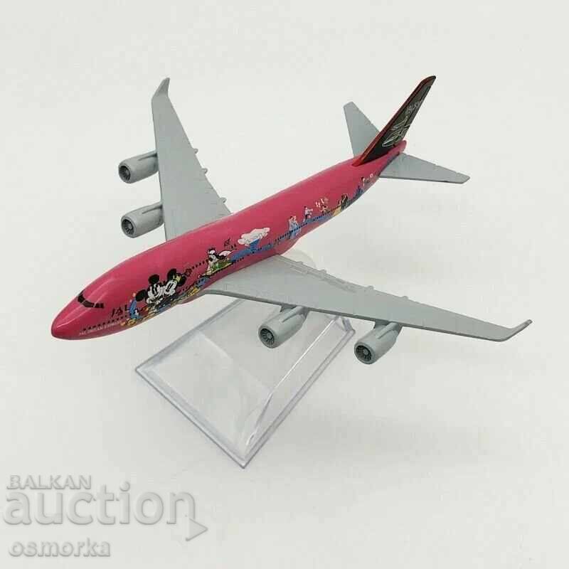 Μοντέλο αεροπλάνου Boeing 747, μακέτα, Μίκυ Μάους, Μίνι, Disney, Αλαντίν με τιμή 32.00 BGN | € 16.36