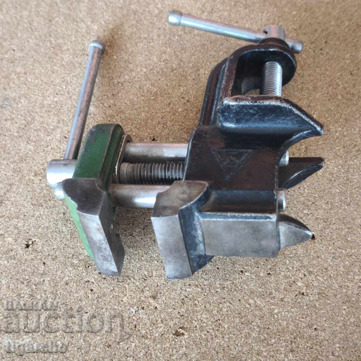 Watchmaker's vise with price 45.00 BGN | € 23.01