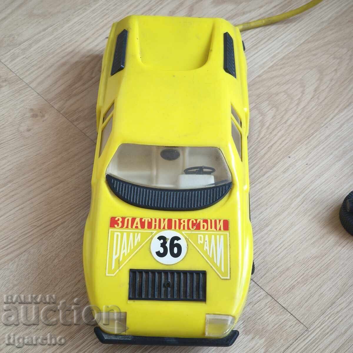 Πλαστικό Βουλγάρικο καρότσι Πλαστικό Βουλγάρικο καρότσι