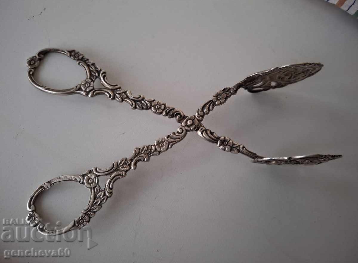 Δημοπρασία Βικτοριανή τσιμπίδα για κέικ ασήμι 800 με φλοράλ μοτίβο