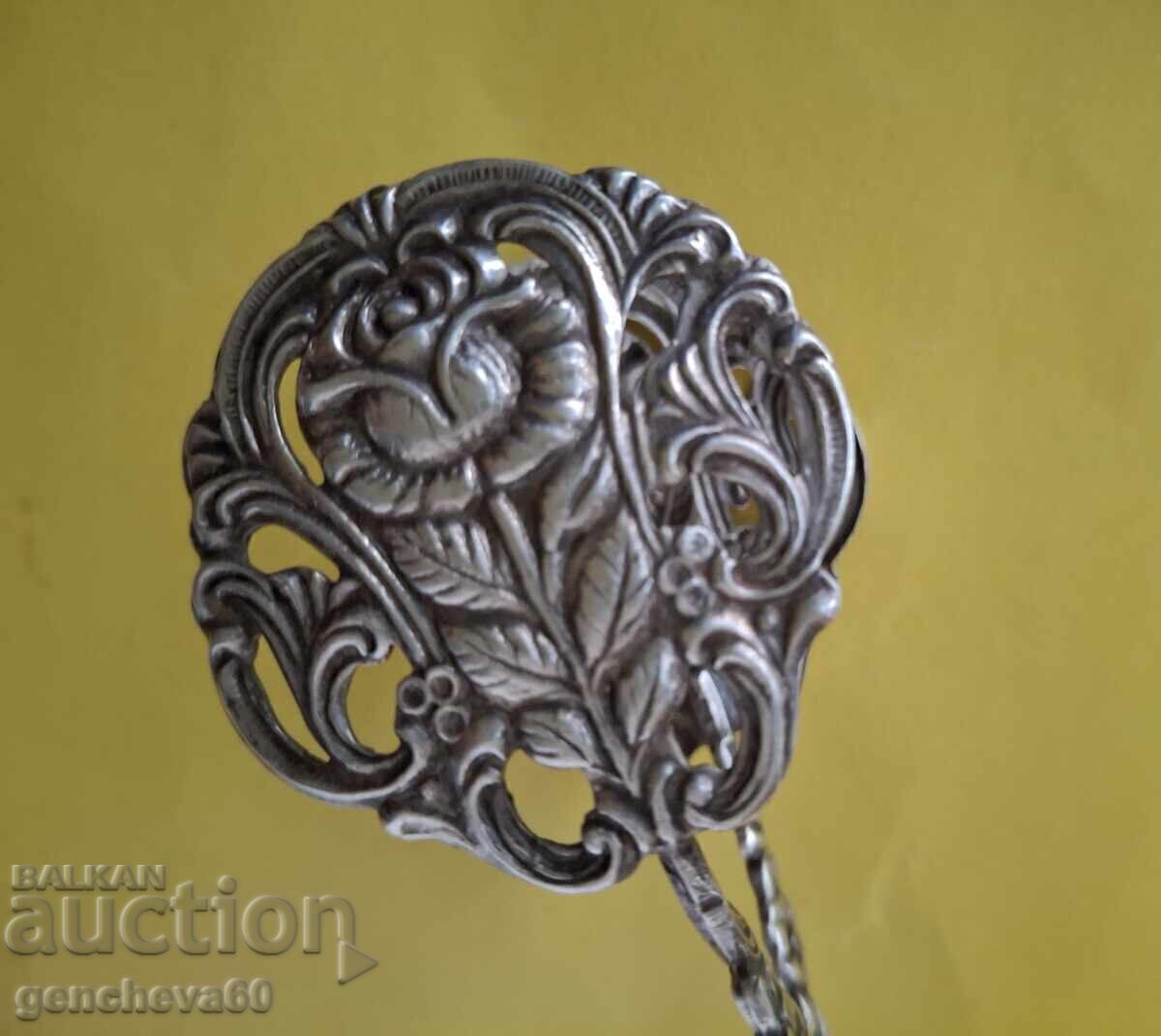 Παράδοση Βικτοριανή τσιμπίδα για κέικ ασήμι 800 με φλοράλ μοτίβο