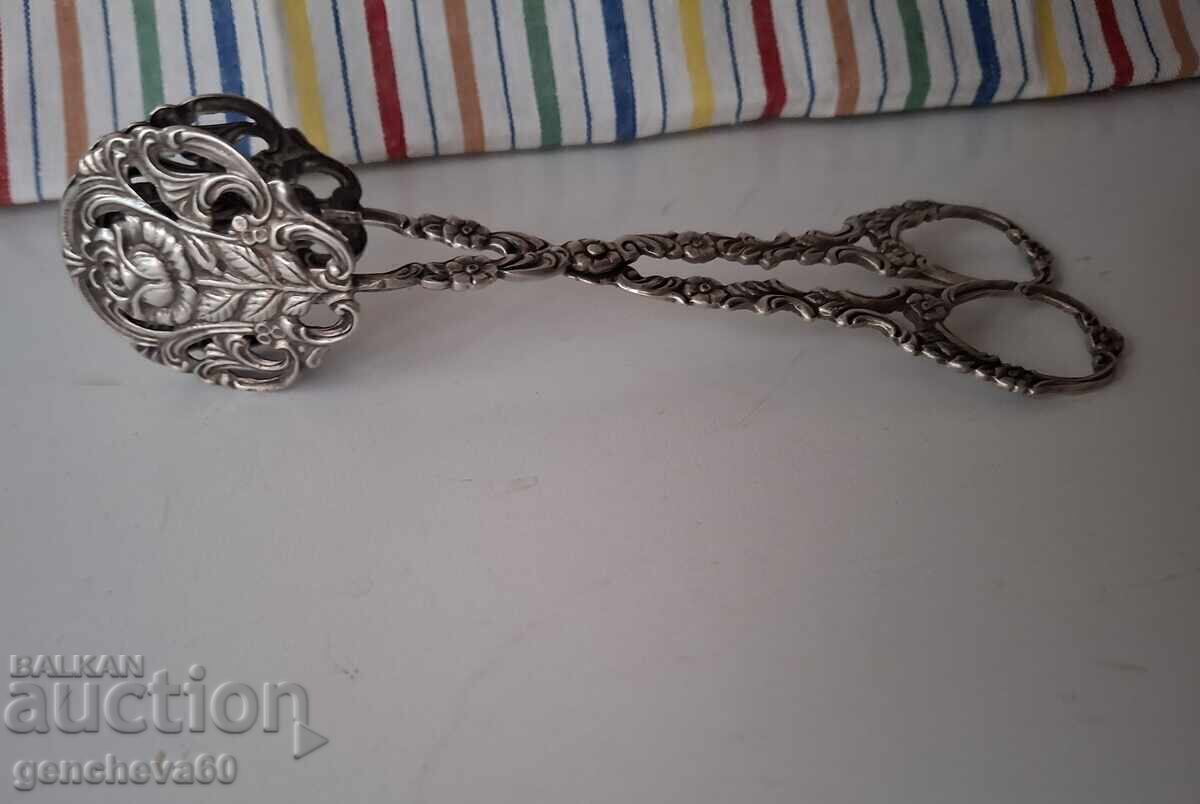 Βικτοριανή τσιμπίδα για κέικ ασήμι 800 με φλοράλ μοτίβο