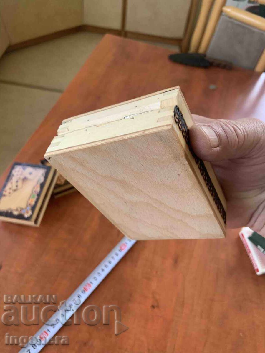 CUTIE LEMN PIROGRAFIE DESEN VECHI DIN SOCIALISM PENTRU ALUAT CĂRȚI - 7