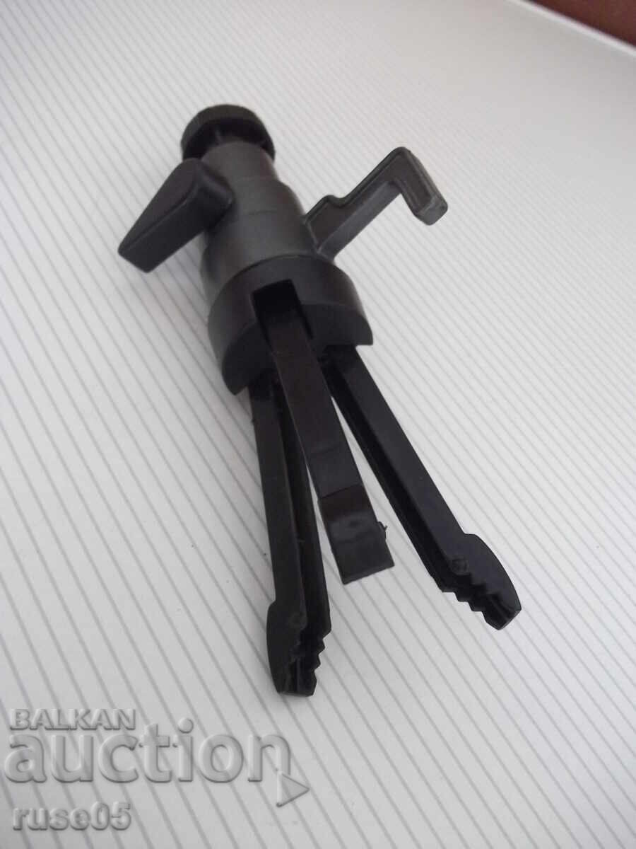 Трипод за видеокамера , фотоапарат и други с цена 15.00 лв. | € 7.67