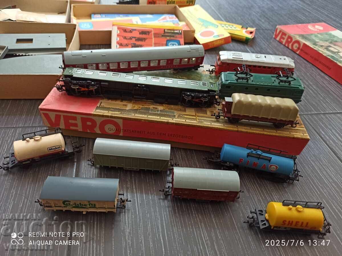 Licitație Vagon vechi vero scară TT 1/120 set cu cutii Licitație Vagon vechi vero scară TT 1/120 set cu cutii
