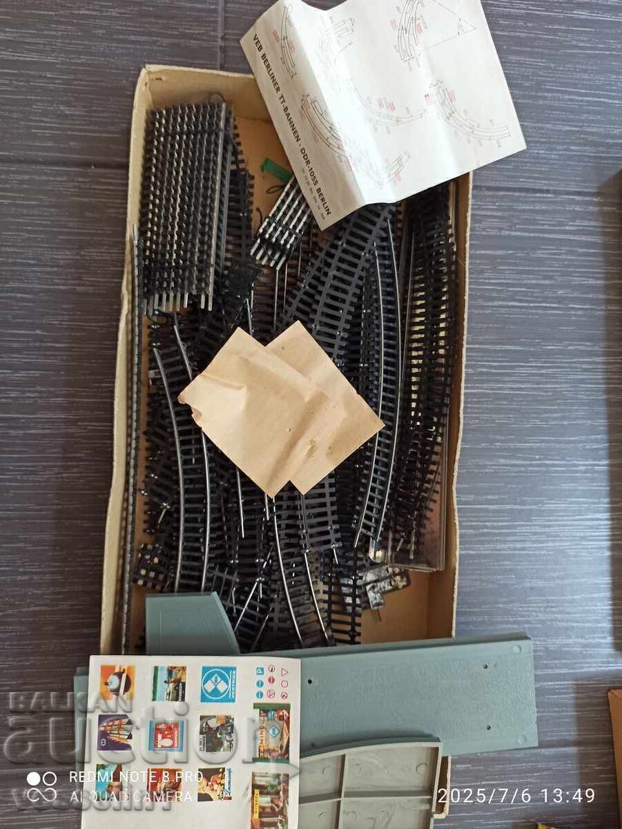 Livrarea Vagon vechi vero scară TT 1/120 set cu cutii Livrarea Vagon vechi vero scară TT 1/120 set cu cutii