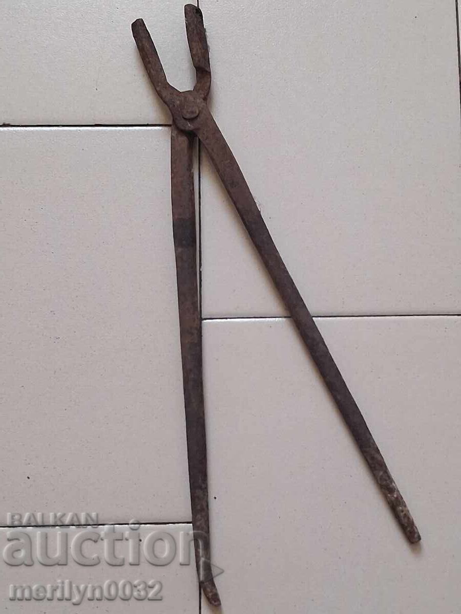 Σιδηρουργική λαβίδα σφυρήλατο εργαλείο