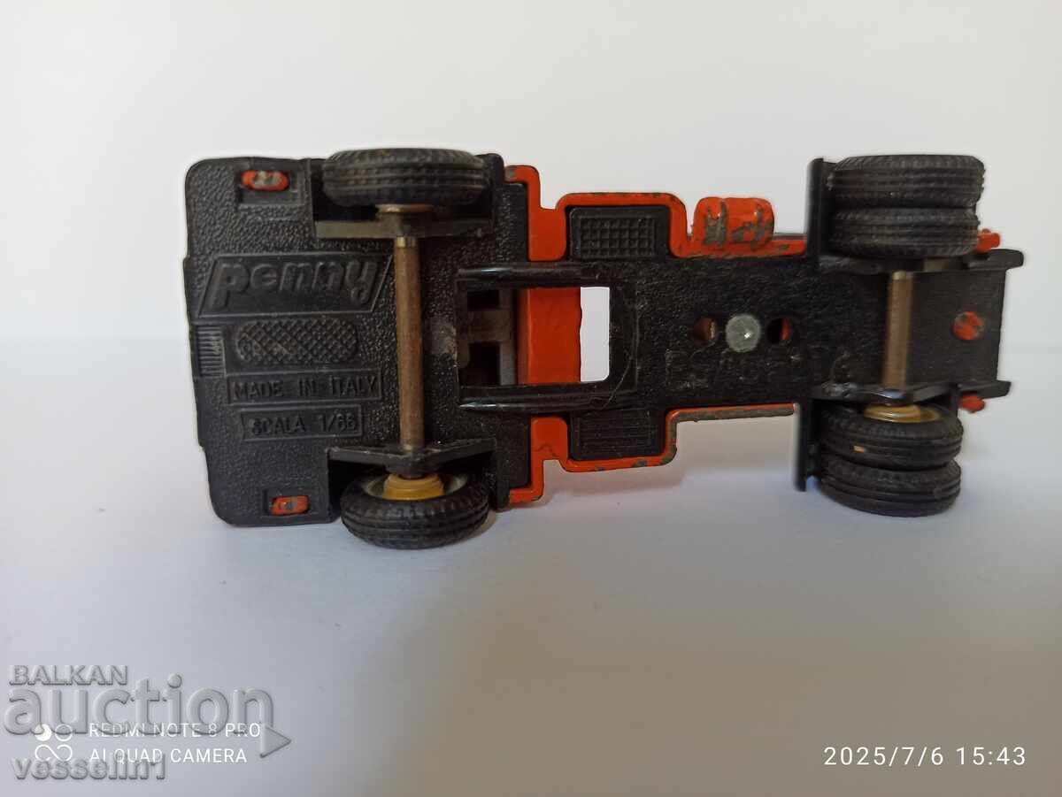 Аукцион Стара играчка камион влекач ESADELTA на марка penny 1/66 Аукцион Стара играчка камион влекач ESADELTA на марка penny 1/66