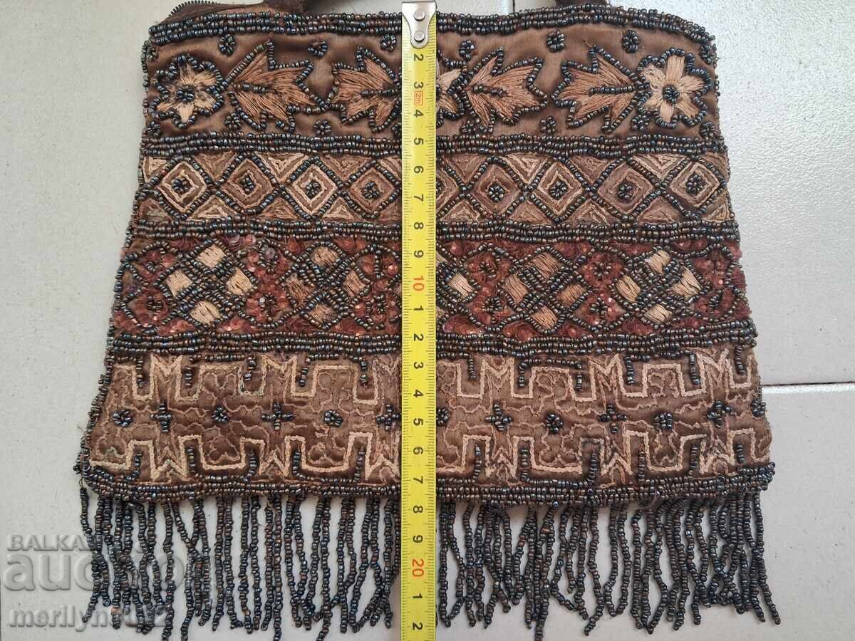 Доставка на Дамска чанта на градска кокона маниста нач 20ти век УНИКАТ Доставка на Дамска чанта на градска кокона маниста нач 20ти век УНИКАТ