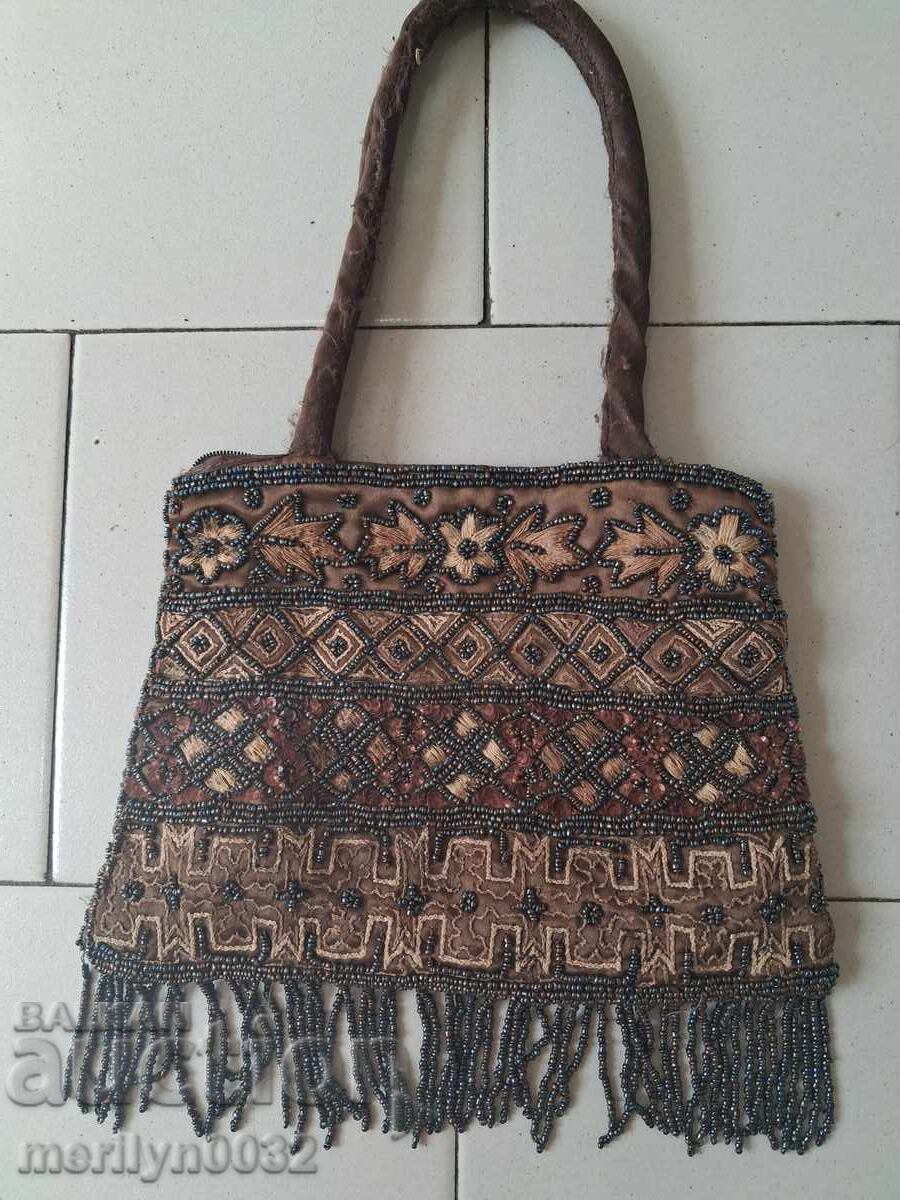 Дамска чанта на градска кокона маниста нач 20ти век УНИКАТ Дамска чанта на градска кокона маниста нач 20ти век УНИКАТ