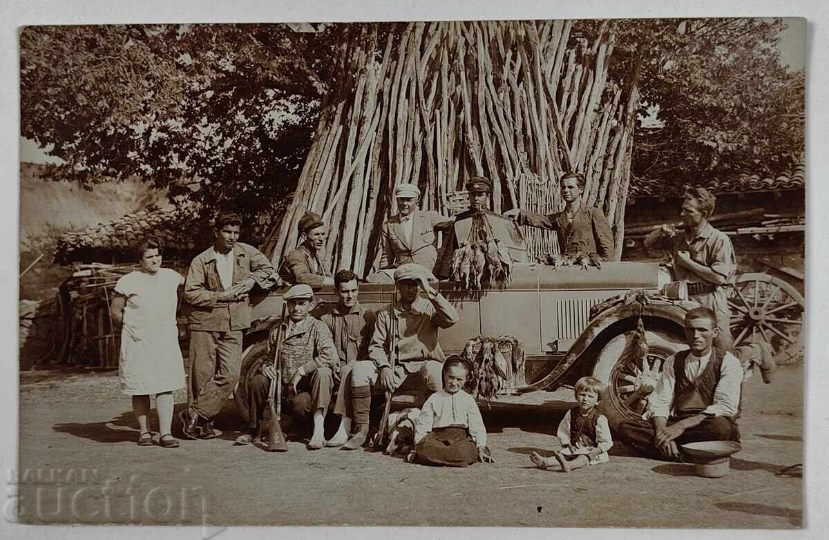 ΡΕΤΡΟ ΑΥΤΟΚΙΝΗΤΟ ΑΥΤΟΚΙΝΗΤΟ ΚΥΝΗΓΙ ΚΥΝΗΓΟΙ ΦΩΤΟΓΡΑΦΙΑ ΒΑΣΙΛΕΙΟ ΒΟΥΛΓΑΡΙΑΣ