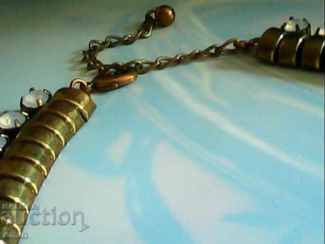 Beautiful crystal necklace with price 20.00 BGN | € 10.23