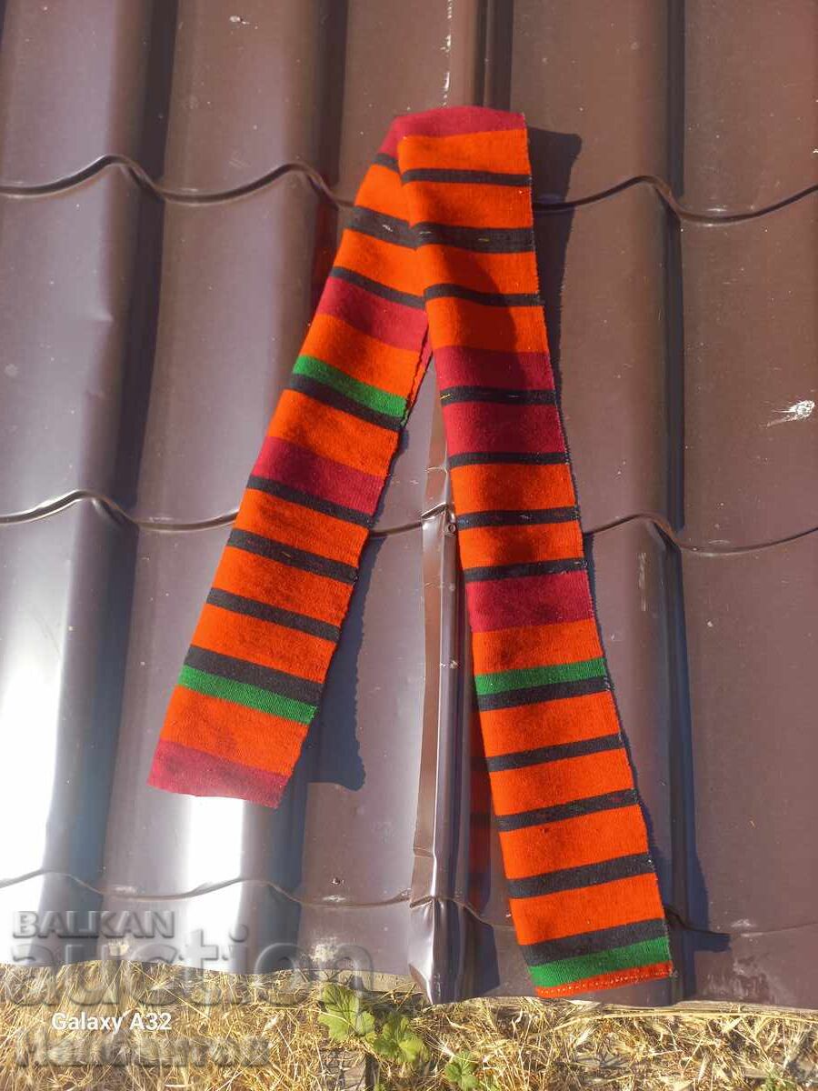 OLD WOMEN'S BELT WEAR