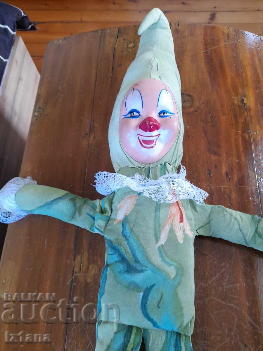 Livrarea Păpușă veche, clovn