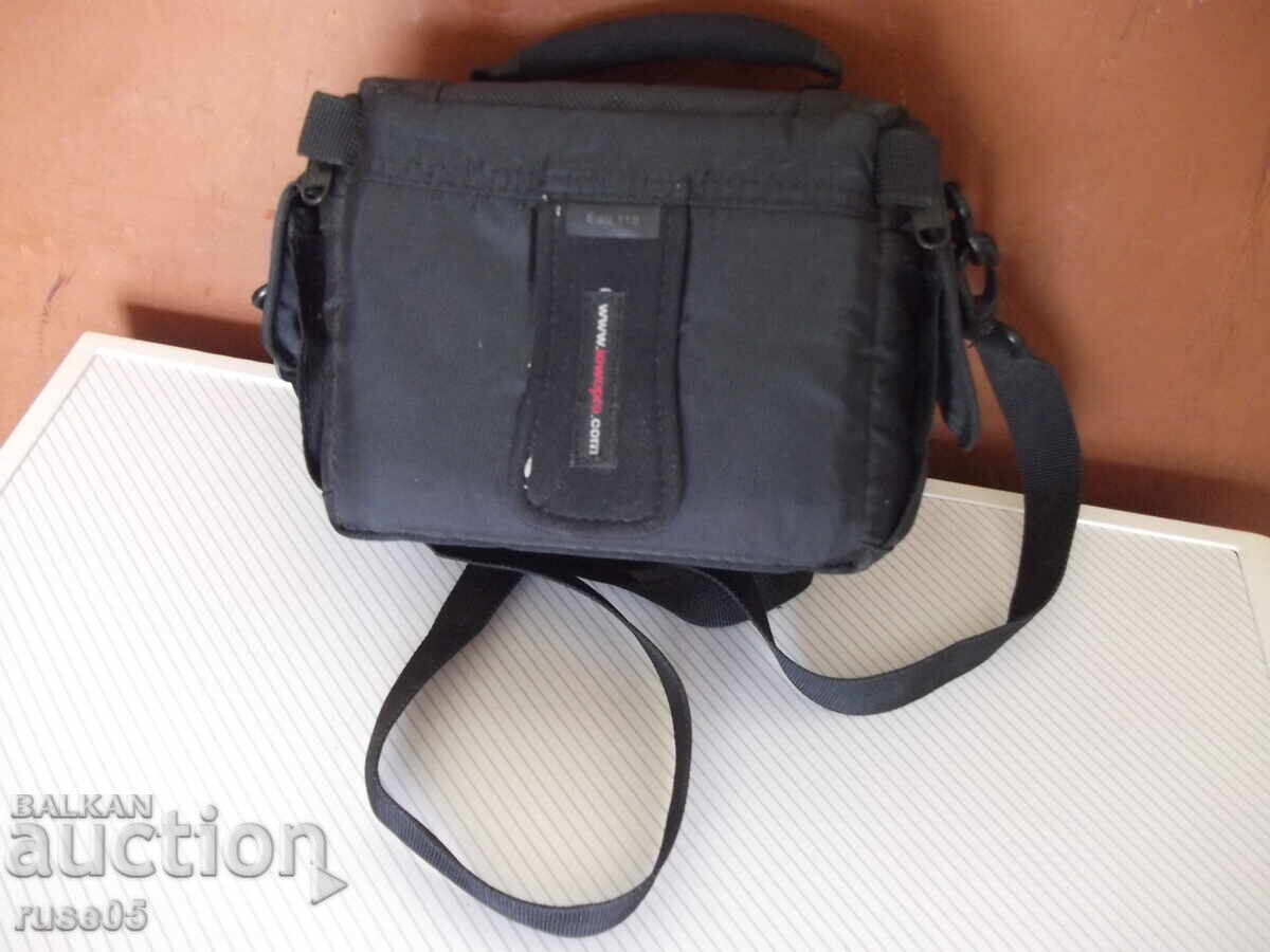 Delivery of "Lowepro Edit 100" bag for video camera, camera and accessories