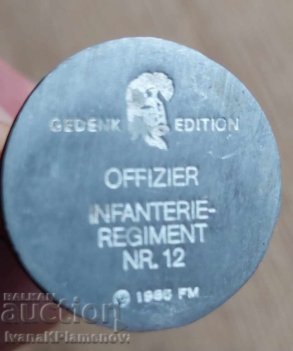 A lead figurine for collectors - 7 A lead figurine for collectors - 7