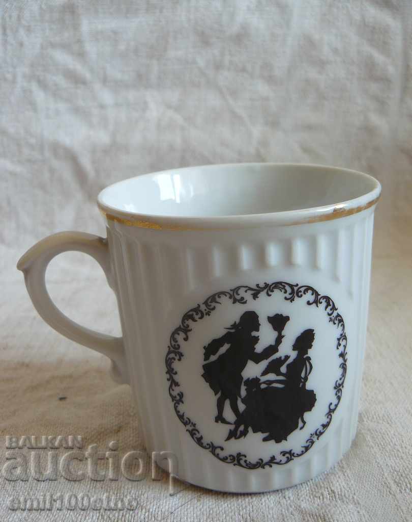 Όμορφη κούπα τσαγιού - παλιά πορσελάνη από την Τσεχοσλοβακία με τιμή 5.00 BGN | € 2.56 Όμορφη κούπα τσαγιού - παλιά πορσελάνη από την Τσεχοσλοβακία με τιμή 5.00 BGN | € 2.56