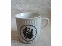 Ceașcă de ceai frumoasă - porțelan vechi din Cehoslovacia