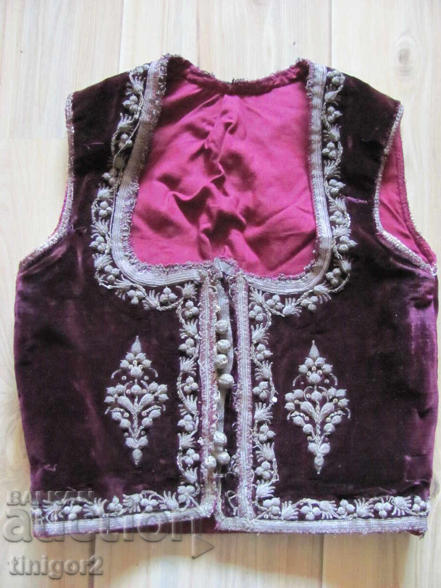 19 век елек , елече ,носия, кадифе и сърма