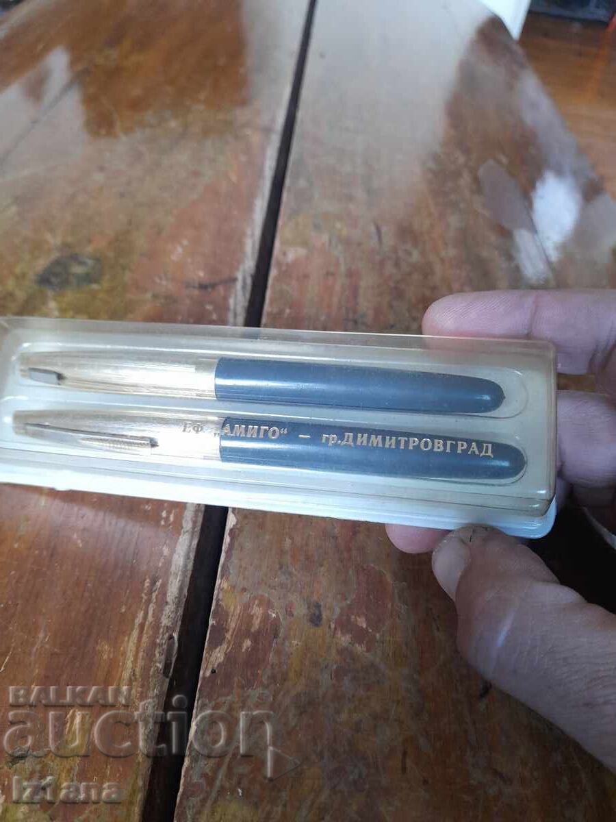 Old pens with price 22.00 BGN | € 11.25 Old pens with price 22.00 BGN | € 11.25