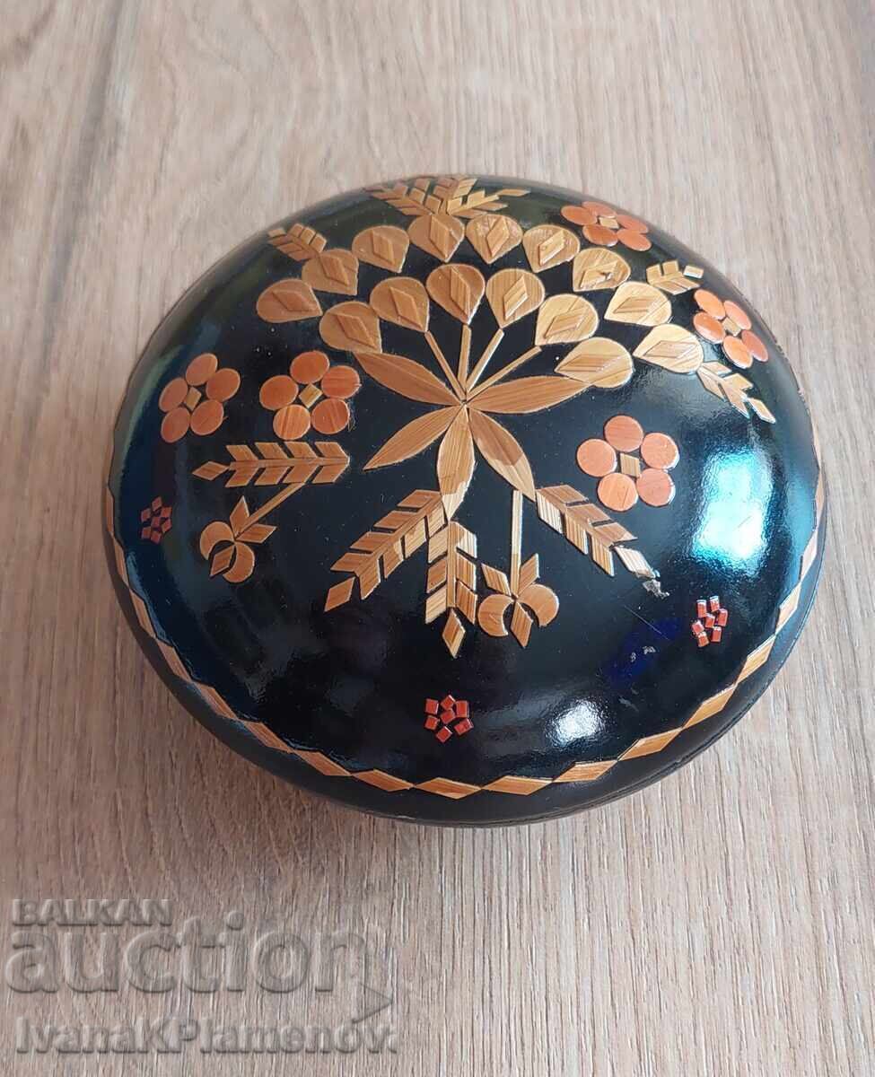 Παράδοση Κουτί χοχλόμα Ρωσίας για γνώστες (EUR)