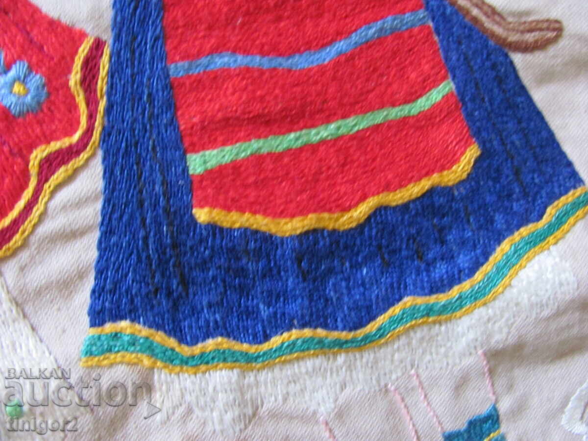 Доставка на Ковьор, ръчна бродерия, памук 140х 75см. Доставка на Ковьор, ръчна бродерия, памук 140х 75см.