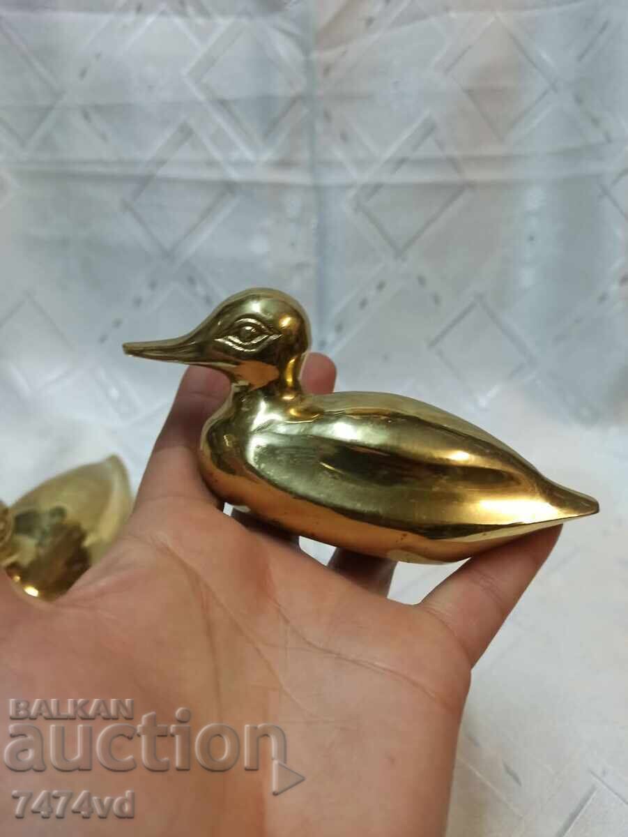 2 BRONZE DUCKS - 7
