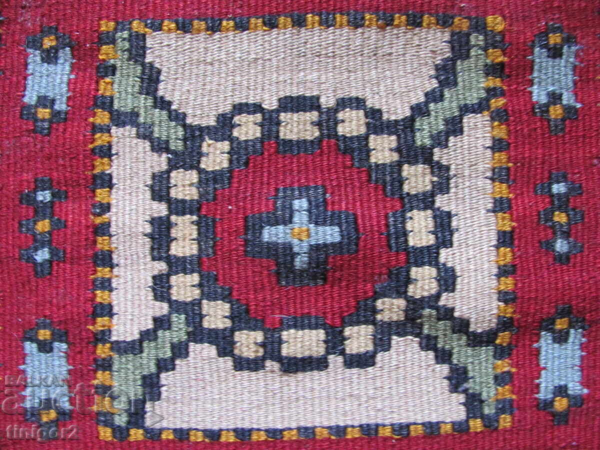 Аукцион 19 век ръчно тъкани килимчета, постелки, стъпки 40х34 см.