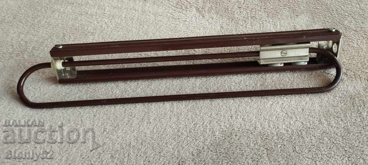 Доставка на Метална закачалка за шалове, вратовръзки. 20 лв