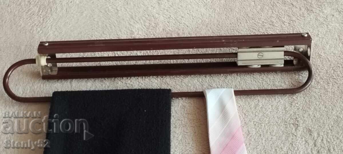 Метална закачалка за шалове, вратовръзки. 20 лв