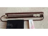 Umeraș metalic pentru eșarfe, cravate. 20 lei