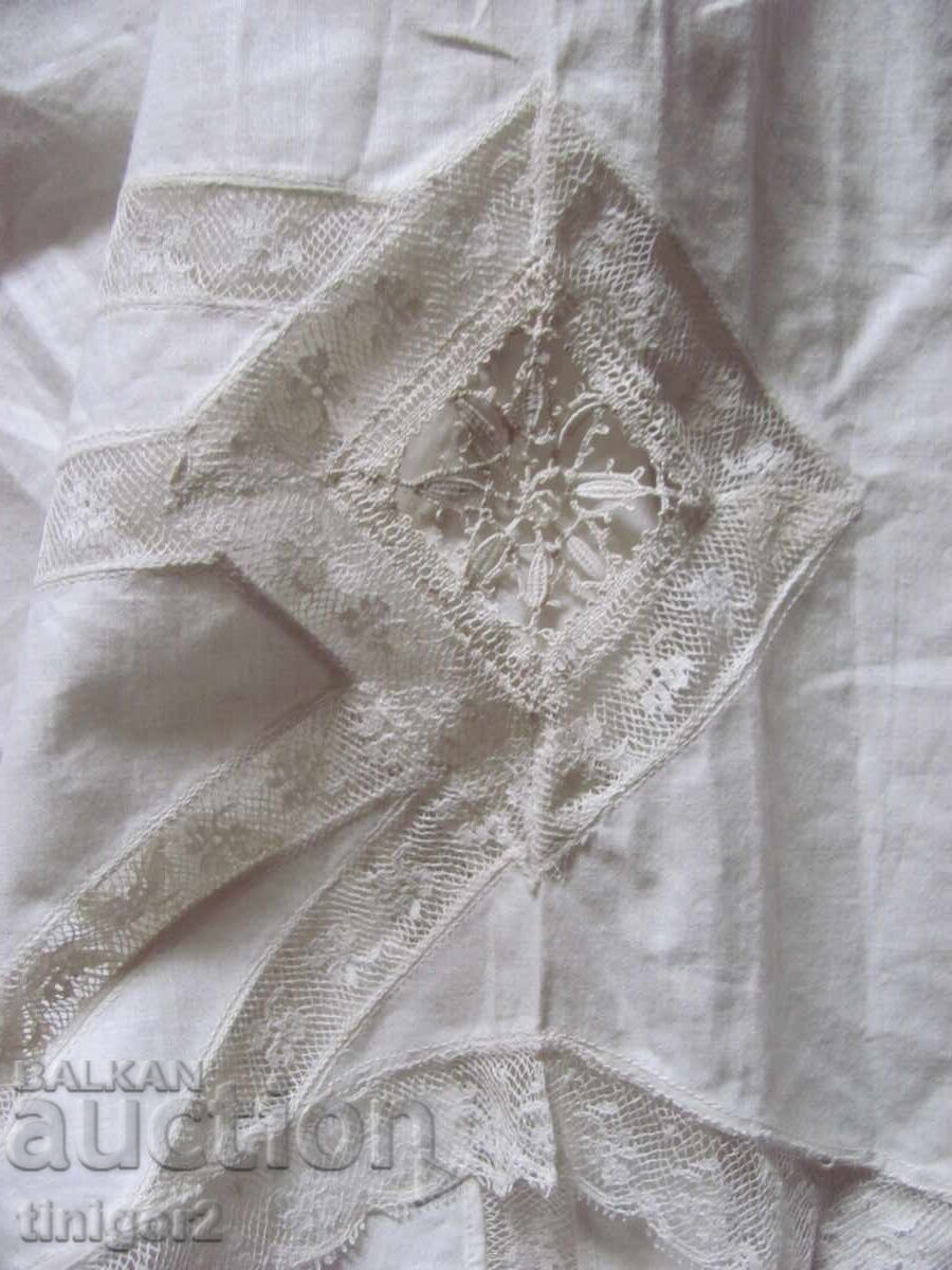 Livrarea Lenjerie de damă victoriană din secolul al XIX-lea, cu dantelă Livrarea Lenjerie de damă victoriană din secolul al XIX-lea, cu dantelă