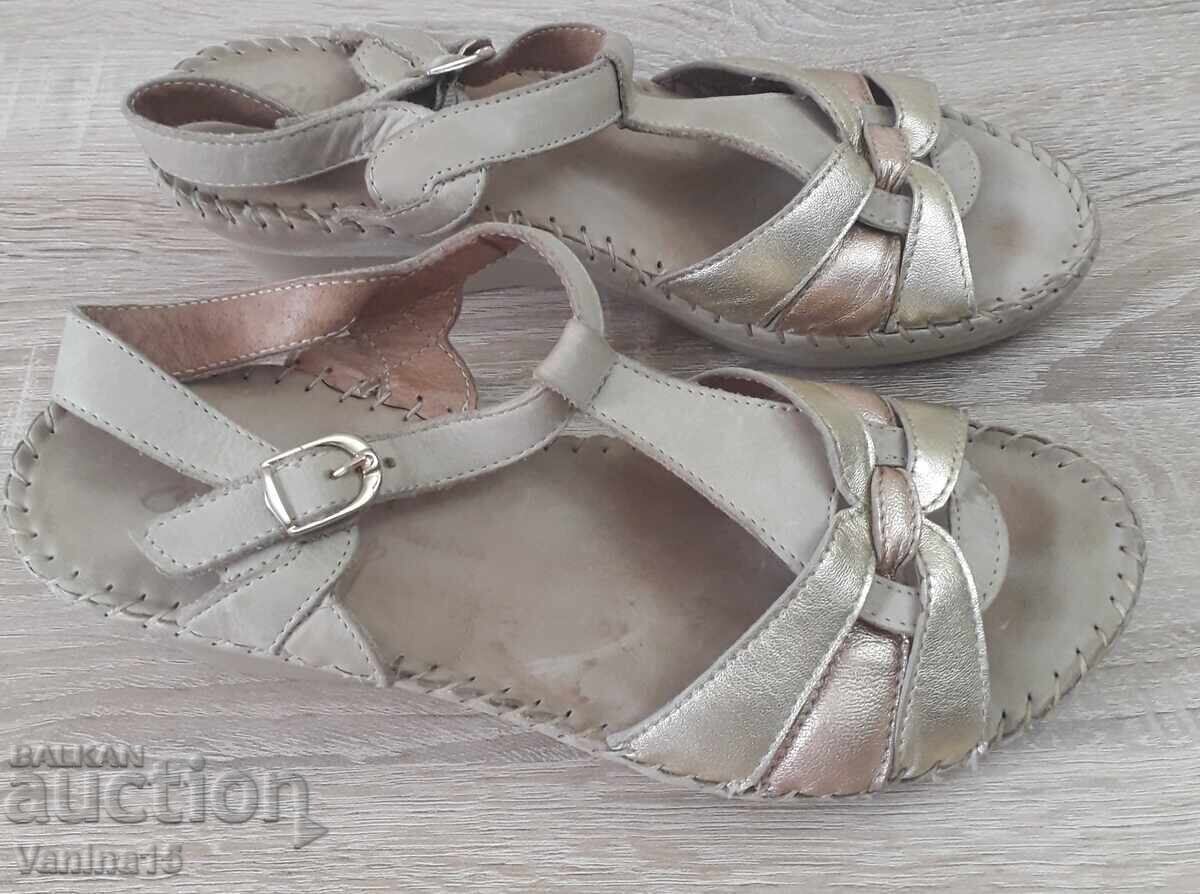 Licitație Riposella sandale import din piele naturală, 38 Licitație Riposella sandale import din piele naturală, 38