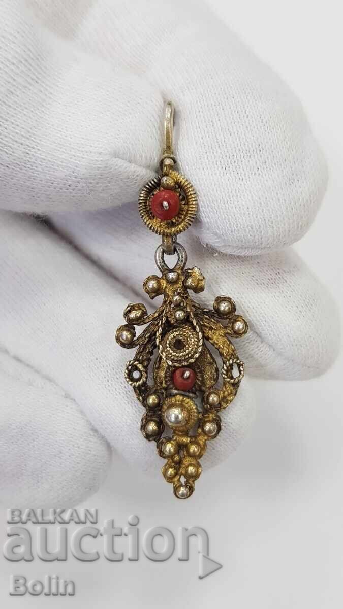 Ryadko ασημένιο επιχρυσωμένο σκουλαρίκι Αναγέννησης Αρπαλίου 19ου αιώνα Ryadko ασημένιο επιχρυσωμένο σκουλαρίκι Αναγέννησης Αρπαλίου 19ου αιώνα