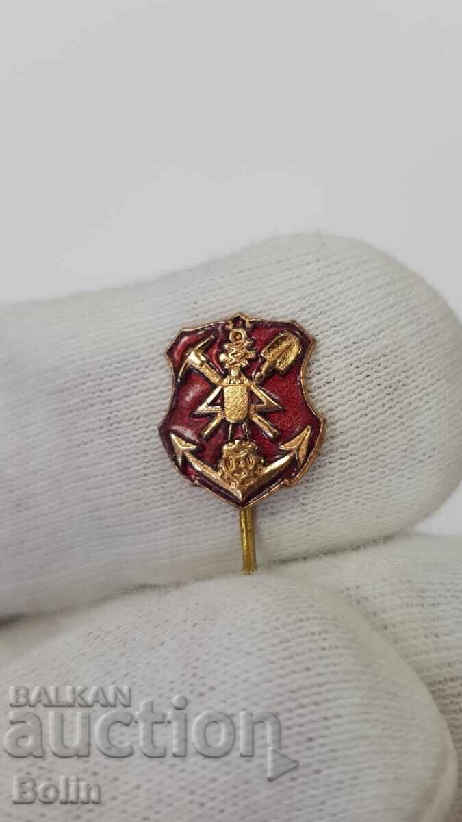 Auction  Rare Royal Badge - Engineer Corps 1930 - 1940