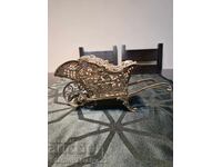 Unică cărucior victorian antic din argint pentru vin